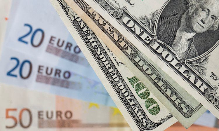 Forex Today: US Dollar consolidates losses ahead of mid-tier data